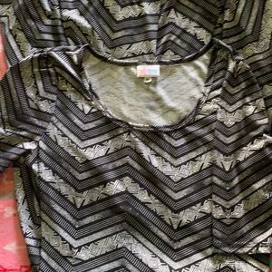 Black and white Nicole